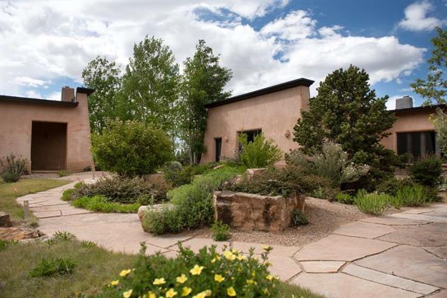 2019 Taos Parade of Homes Home #2